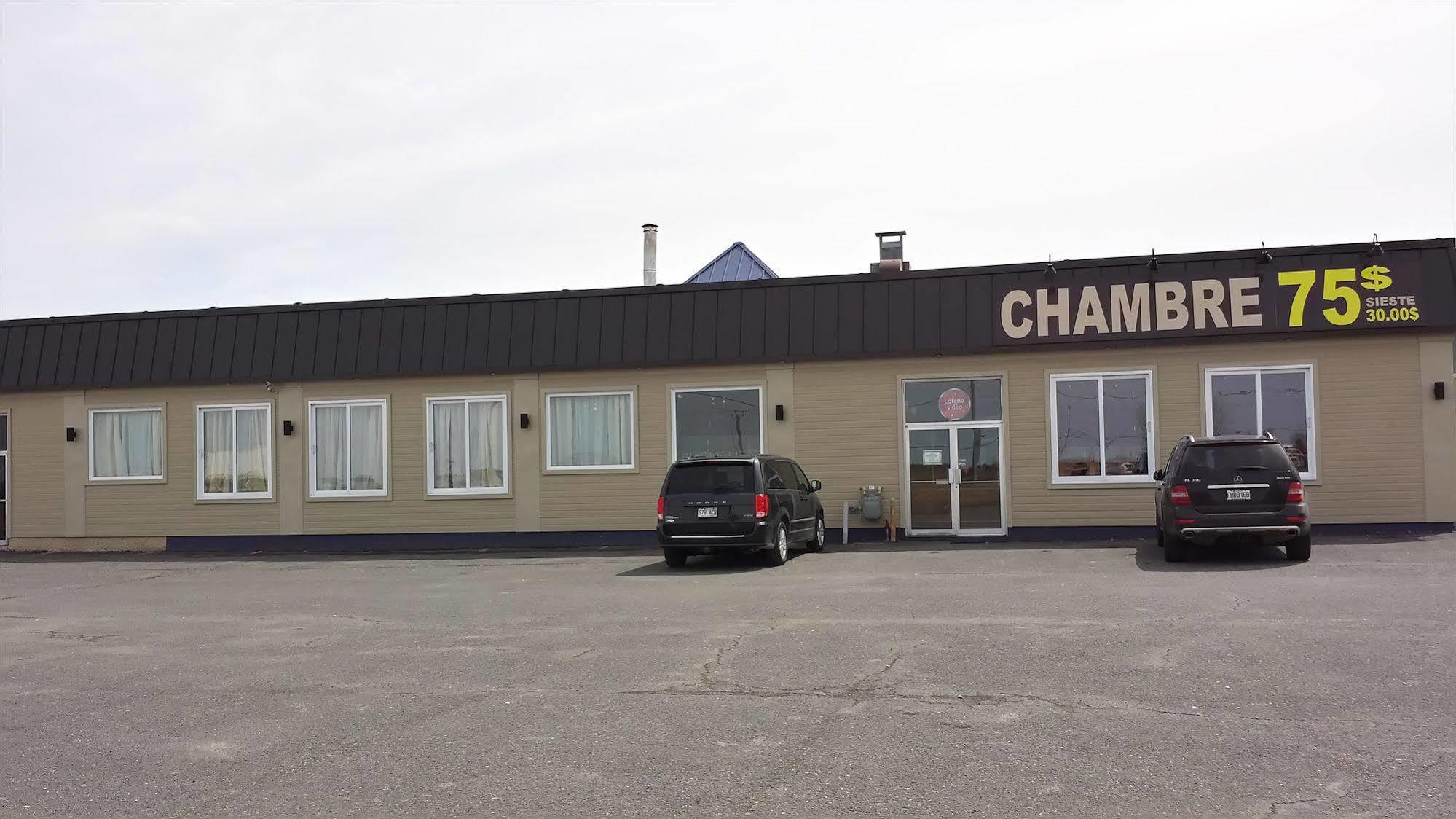 Motel Iberville Saint-Jean-sur-Richelieu Exterior foto